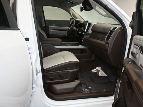 New 2026 RAM 3500 Laramie w/ Max Tow Package image 29