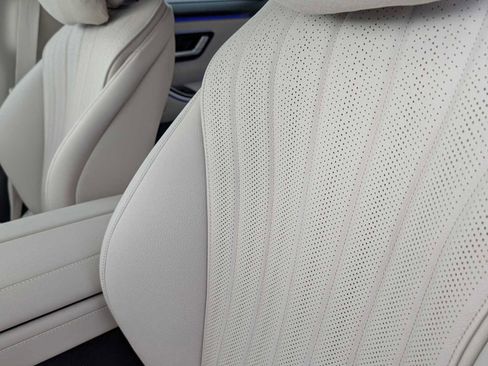 New 2026 Mercedes-Benz S 500 4MATIC image 17