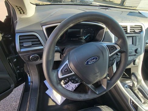 Used 2014 Ford Fusion SE image 10