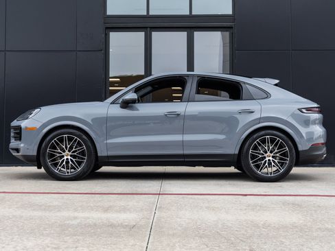New 2026 Porsche Cayenne Coupe image 2