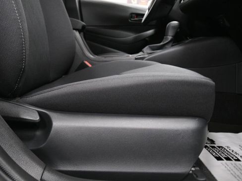 Used 2025 Toyota Corolla LE FWD image 26