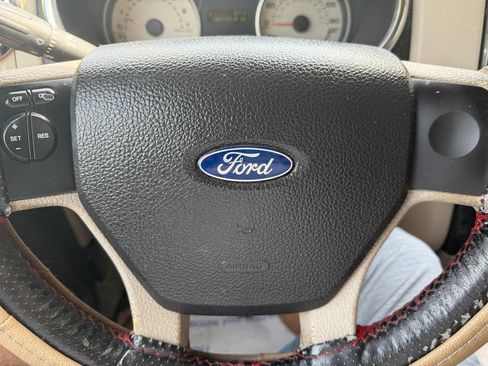 Used 2007 Ford Explorer Sport Trac XLT AWD/4WD image 25