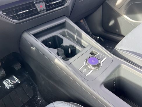 New 2026 Volkswagen Tiguan SE image 19