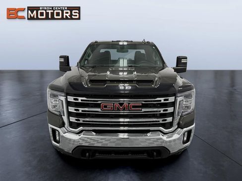 Used 2022 GMC Sierra 2500 SLE w/ X31 Off-Road Package AWD/4WD image 8