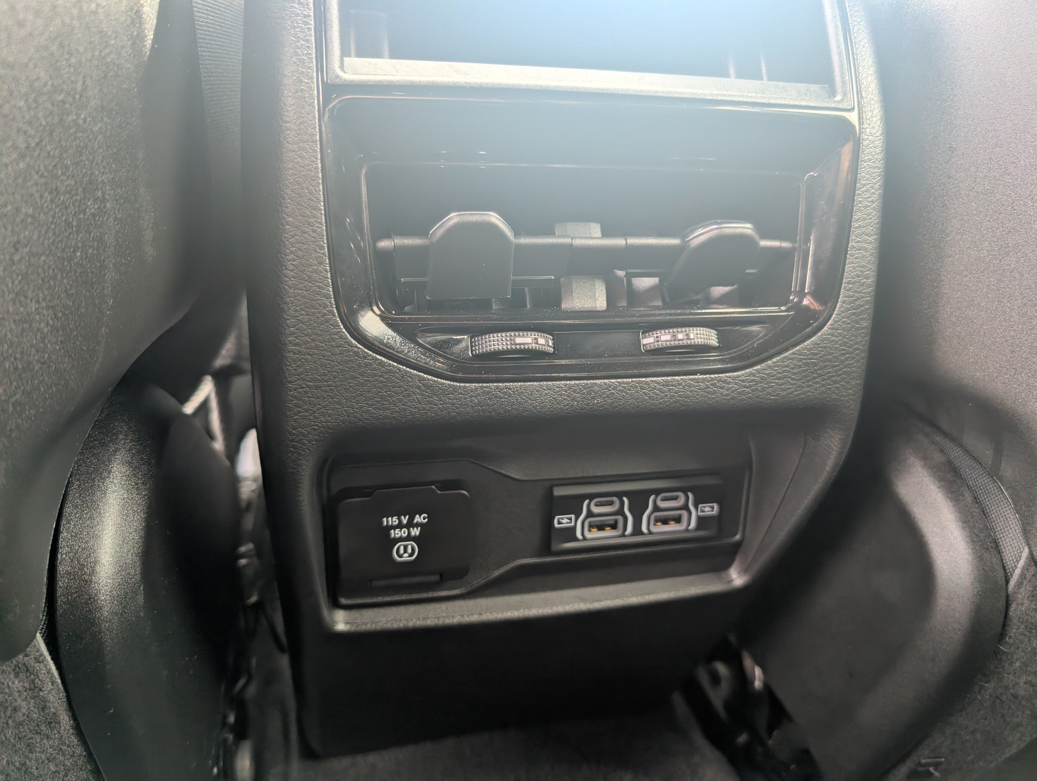 Used 2025 Jeep Grand Cherokee Altitude AWD/4WD image 28