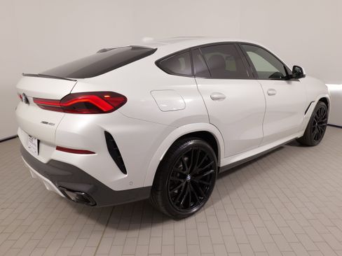 Used 2024 BMW X6 xDrive40i w/ Premium Package AWD/4WD image 12