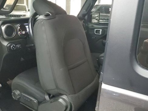 Used 2022 Jeep Wrangler Sport AWD/4WD image 14