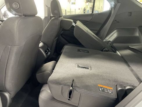 Used 2024 Chevrolet Equinox LT AWD/4WD image 24