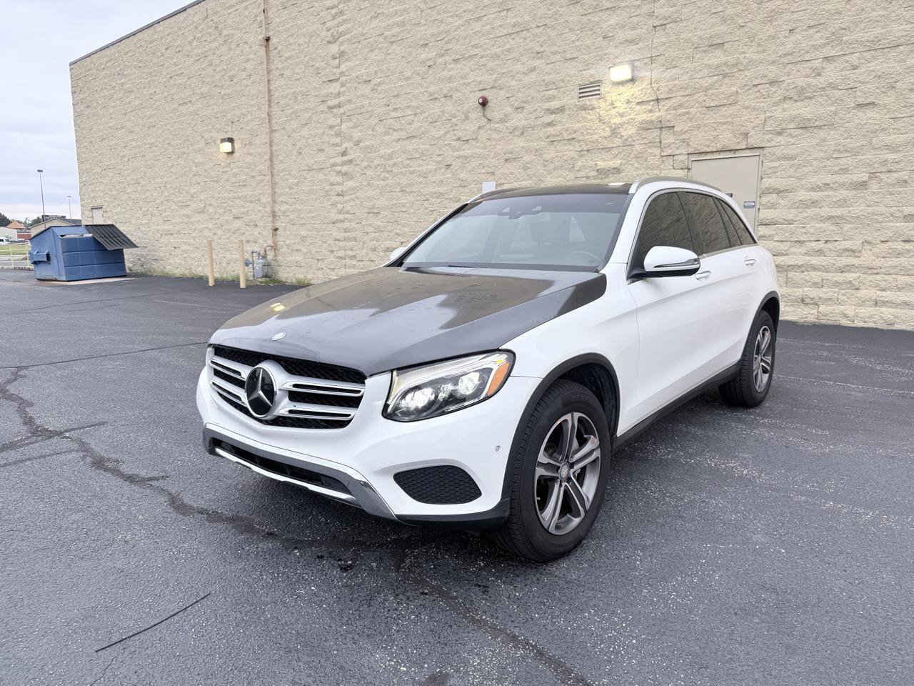 Used 2016 Mercedes-Benz GLC 300 4MATIC image 1