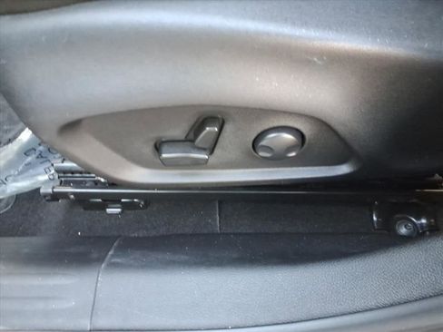 Used 2022 Jeep Compass Trailhawk w/ Trailhawk Convenience Group image 15