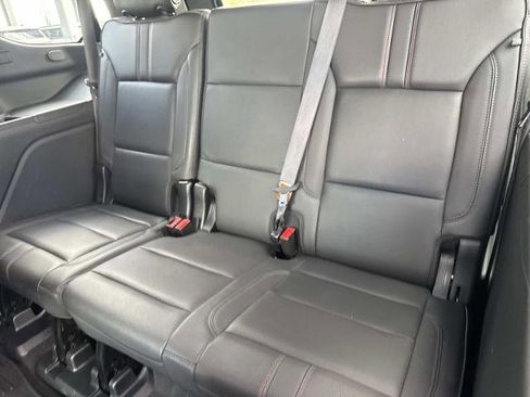 Used 2022 Chevrolet Tahoe RST w/ Luxury Package RWD image 16