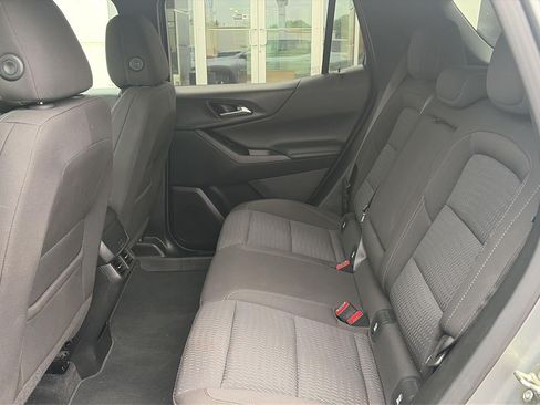 Used 2025 Chevrolet Equinox LT AWD/4WD image 19