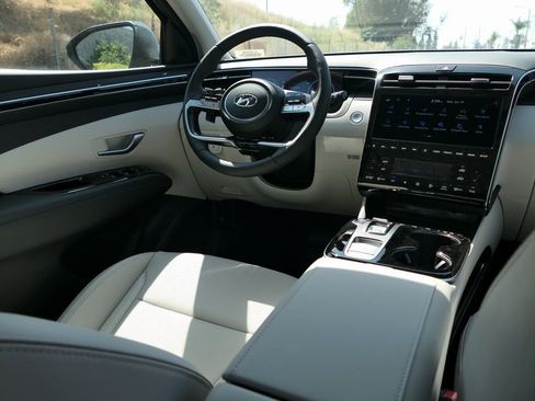 New 2024 Hyundai Tucson Limited image 24