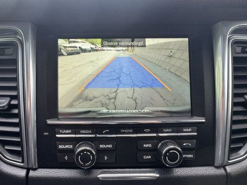 Used 2015 Porsche Macan S AWD/4WD image 27