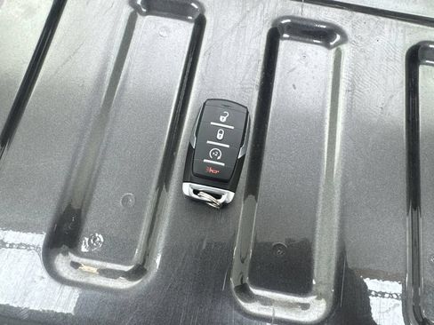 Used 2025 RAM 1500 Big Horn RWD image 76