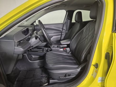 Used 2025 Ford Mustang Mach-E Select RWD image 11