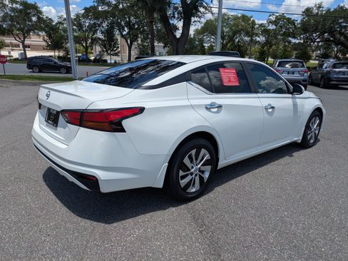 Certified 2023 Nissan Altima 2.5 S FWD image 4