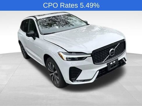 Used 2024 Volvo XC60 B5 Core w/ Protection Package Premier AWD/4WD image 3