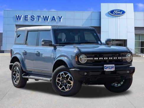 New 2025 Ford Bronco Outer Banks image 31