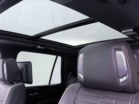 Used 2023 Cadillac Escalade Sport Platinum AWD/4WD image 36