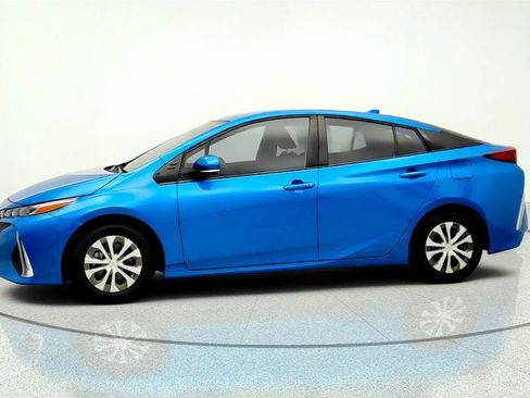 Used 2021 Toyota Prius Prime XLE FWD image 8