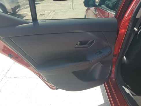 Used 2024 Nissan Sentra SV FWD image 18