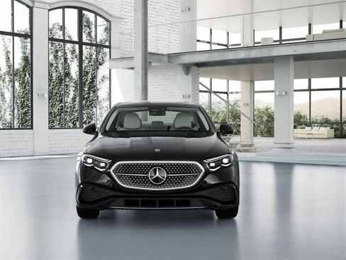 New 2026 Mercedes-Benz E 350 4MATIC Sedan image 7