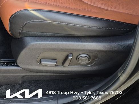 Certified 2025 Kia Carnival EX FWD image 21