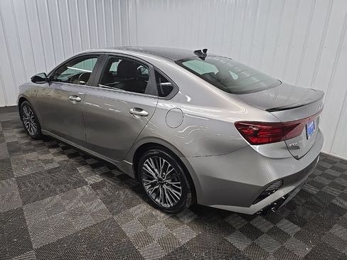 Used 2024 Kia Forte GT-Line w/ GT-Line Premium Package FWD image 9