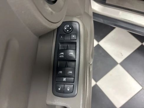 Used 2009 Dodge Nitro SE AWD/4WD image 10