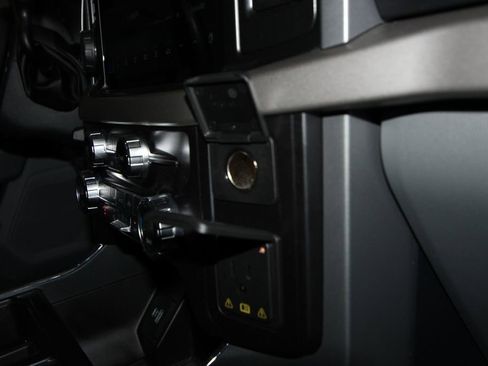 Used 2021 Ford F150 XLT w/ Equipment Group 302A High image 23