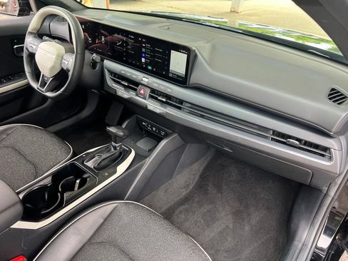 Certified 2025 Kia K4 GT-Line FWD image 20