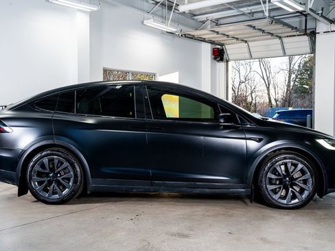 Used 2022 Tesla Model X Plaid image 5