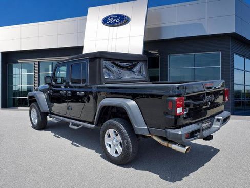 Used 2020 Jeep Gladiator Sport w/ Quick Order Package 23S AWD/4WD image 3