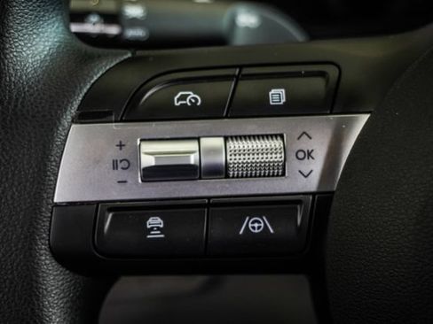 Certified 2025 Hyundai Tucson SEL FWD image 37
