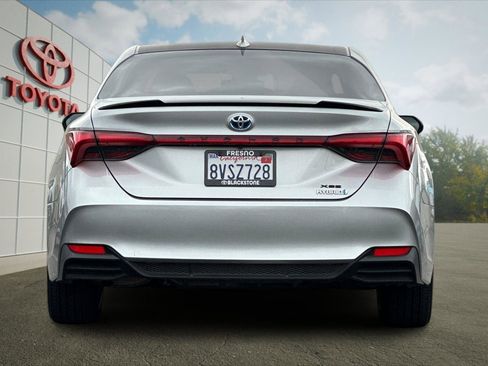 Used 2021 Toyota Avalon XSE w/ Carpet Mat Package (TMS) image 4