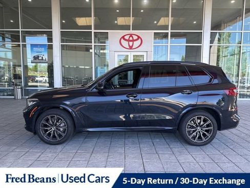 Used 2023 BMW X5 xDrive40i w/ M Sport Package AWD/4WD image 16