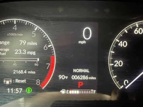 Used 2025 Honda CR-V EX image 15
