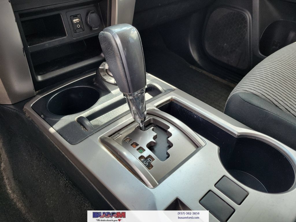 Used 2019 Toyota 4Runner SR5 AWD/4WD image 29