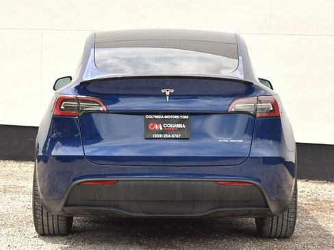 Used 2021 Tesla Model Y Long Range AWD/4WD image 4