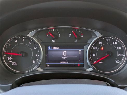 Used 2024 GMC Terrain SLE image 29