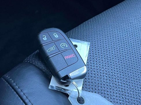 Used 2018 Jeep Grand Cherokee Summit image 38