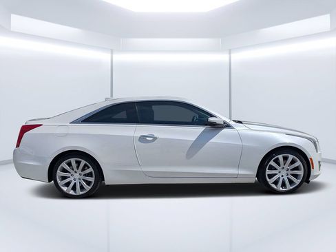 Used 2017 Cadillac ATS Luxury RWD image 2