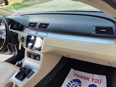 Used 2010 Volkswagen CC Sport FWD image 39