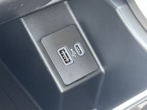 Used 2020 Ford Edge SEL w/ Convenience Package FWD image 26