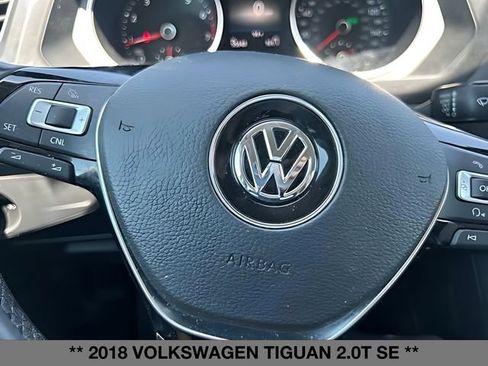 Used 2018 Volkswagen Tiguan SE w/ 3rd Row Seat Package AWD/4WD image 27