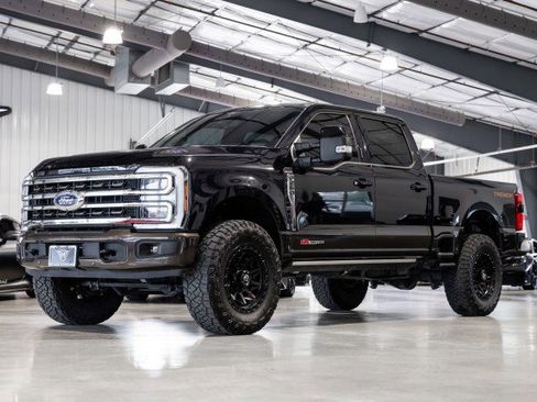 Used 2024 Ford F250 King Ranch w/ Tremor Off-Road Package AWD/4WD image 2