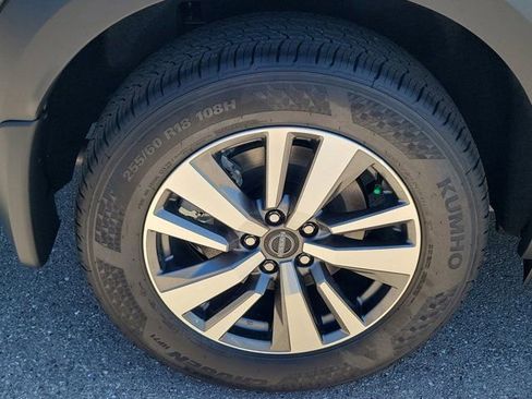New 2026 Nissan Pathfinder SL FWD image 5