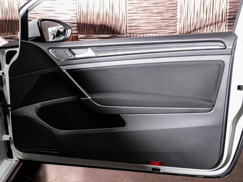 Used 2015 Volkswagen GTI S FWD image 37