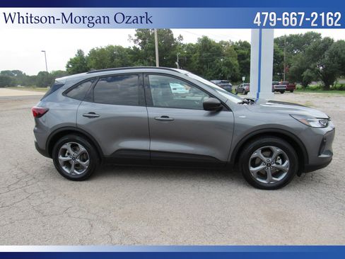Used 2025 Ford Escape ST-Line FWD image 19